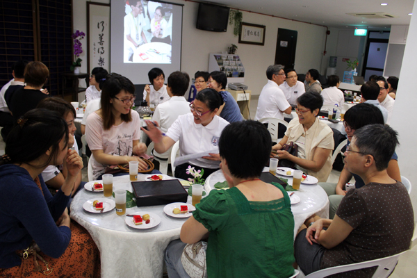 首办迎新茶会  陈笃生医院医护发挥同事度